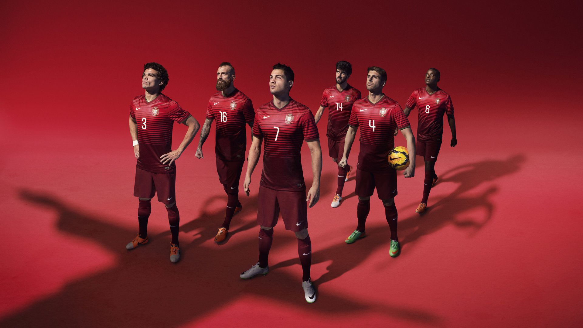 卡特的完美传球,助力全黑队形成强大的进攻火力,卡特运球能力